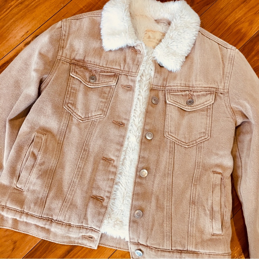 Tan beige cropped crop jacket coat denim cotton faux fur Sherpa winter s…